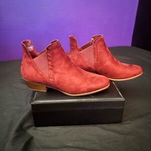 Refresh Burgundy Ankle Booties